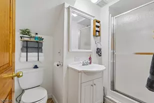 500 A Maxim Dr, Hopatcong, NJ 07821 - Photo 21