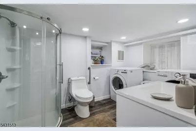 208 Greylock Pkwy, Belleville, NJ 07109 - Photo 27
