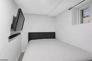 293 Clifton Ave, Newark, NJ 07104 - Photo 19