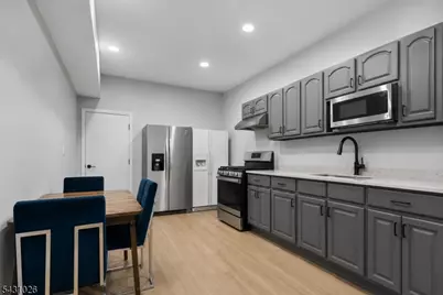293 Clifton Ave, Newark, NJ 07104 - Photo 5