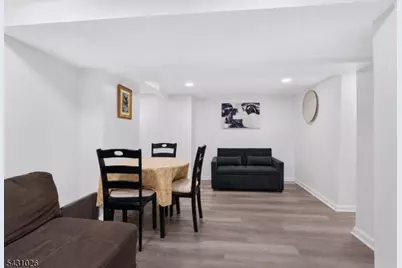 293 Clifton Ave, Newark, NJ 07104 - Photo 11