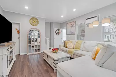 25 Woodland Ave, Nutley, NJ 07110 - Photo 11