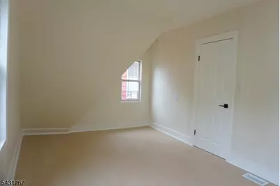 116 N 19th St, East Orange, NJ 07017 - Photo 9