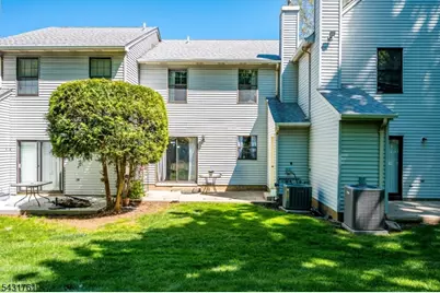 1402 Maplecrest Rd, Edison, NJ 08820 - Photo 33