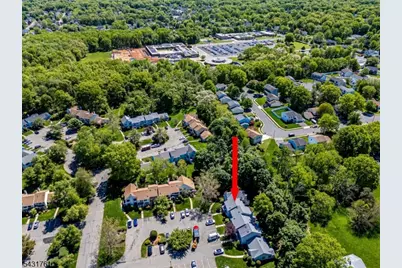 1402 Maplecrest Rd, Edison, NJ 08820 - Photo 35