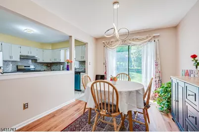 1402 Maplecrest Rd, Edison, NJ 08820 - Photo 17