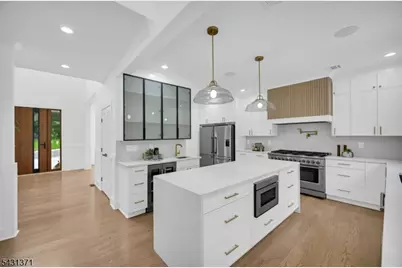 119 Cambridge Dr, Berkeley Heights Township, NJ 07922 - Photo 17