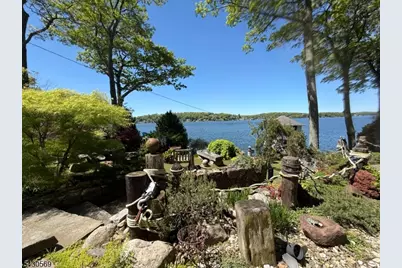 501 Windemere Ave, Mount Arlington, NJ 07856 - Photo 3