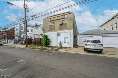 172 Lyon St, Paterson, NJ 07524 - Photo 35