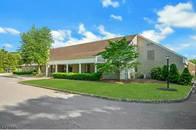 8 Pembroke Dr, Mendham, NJ 07945 - Photo 27