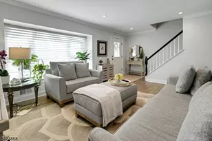 8 Pembroke Dr, Mendham, NJ 07945 - Photo 3