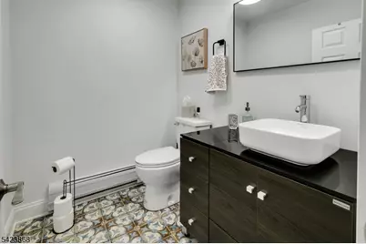 8 Pembroke Dr, Mendham, NJ 07945 - Photo 23