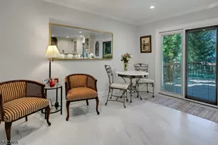 8 Pembroke Dr, Mendham, NJ 07945 - Photo 9