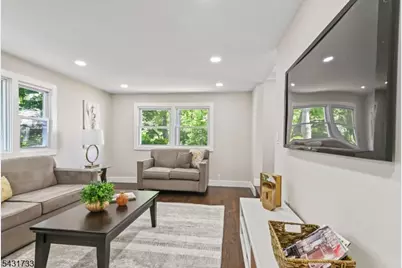 1585 Saint Ann St, Scotch Plains Township, NJ 07076 - Photo 9
