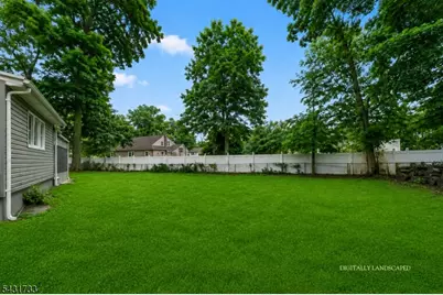 1585 Saint Ann St, Scotch Plains Township, NJ 07076 - Photo 31