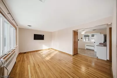 52 Broadway, Clark Township, NJ 07066 - Photo 5