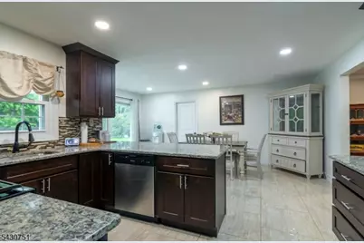 14 Buttonwood Dr, Franklin Township, NJ 08873 - Photo 5