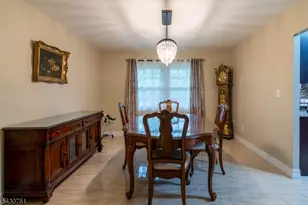 14 Buttonwood Dr, Franklin Township, NJ 08873 - Photo 11
