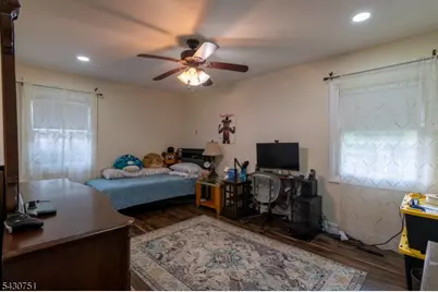 14 Buttonwood Dr, Franklin Township, NJ 08873 - Photo 15