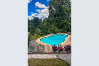 14 Buttonwood Dr, Franklin Township, NJ 08873 - Photo 25