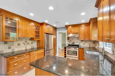 28 Bennington Rd, Morris Township, NJ 07960 - Photo 7