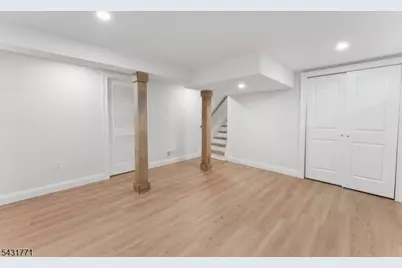 185 Maple St, Roselle Park, NJ 07204 - Photo 23