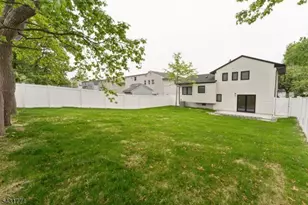 185 Maple St, Roselle Park, NJ 07204 - Photo 27