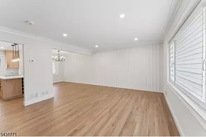185 Maple St, Roselle Park, NJ 07204 - Photo 15