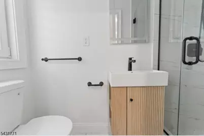 185 Maple St, Roselle Park, NJ 07204 - Photo 13