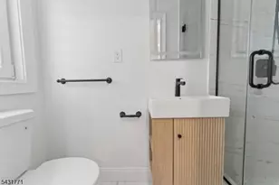 185 Maple St, Roselle Park, NJ 07204 - Photo 13