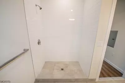 515 Union Blvd #28, Totowa, NJ 07512 - Photo 11