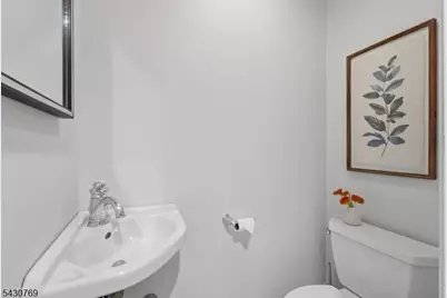 121 Kenneth Ter, South Orange, NJ 07079 - Photo 17