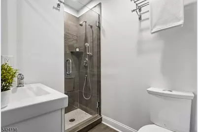 7 N Wyoming Ave, South Orange, NJ 07079 - Photo 23