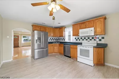 7 Willow St, Mount Arlington, NJ 07856 - Photo 9