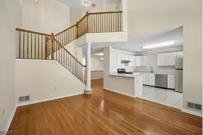 72 Dorchester Dr, Bernards Township, NJ 07920 - Photo 11