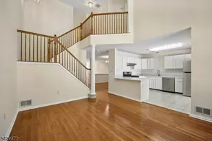 72 Dorchester Dr, Bernards Township, NJ 07920 - Photo 11