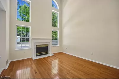 72 Dorchester Dr, Bernards Township, NJ 07920 - Photo 9