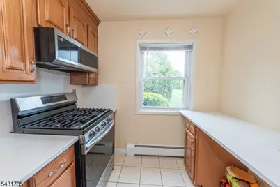 33 Knox Ter #1C, Wayne, NJ 07470 - Photo 11