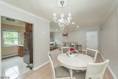 33 Knox Ter #1C, Wayne, NJ 07470 - Photo 9