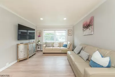33 Knox Ter #1C, Wayne, NJ 07470 - Photo 3