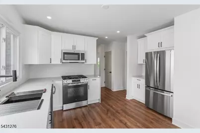 11 Dunkerly St, Totowa, NJ 07512 - Photo 11