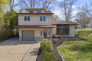 14 Trenton Pl, Newton, NJ 07860 - Photo 1
