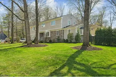 9 Wingate Way, Roseland, NJ 07068 - Photo 3