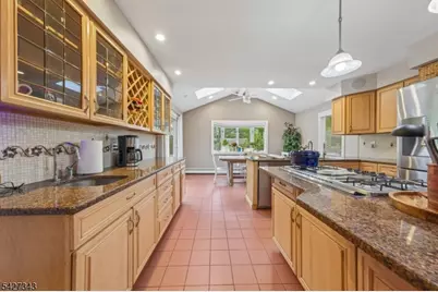 9 Wingate Way, Roseland, NJ 07068 - Photo 15