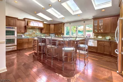 58 Elizabeth St, Bernards Township, NJ 07920 - Photo 5
