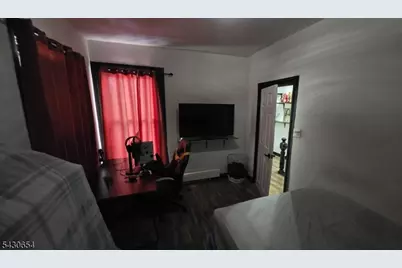 32 Emmet St, Newark, NJ 07114 - Photo 19