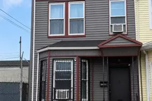 32 Emmet St, Newark, NJ 07114 - Photo 1