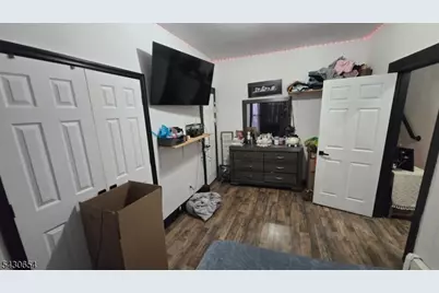 32 Emmet St, Newark, NJ 07114 - Photo 13
