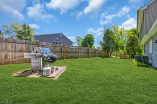 18 Johnfield Ct, Piscataway Township, NJ 08854 - Photo 7