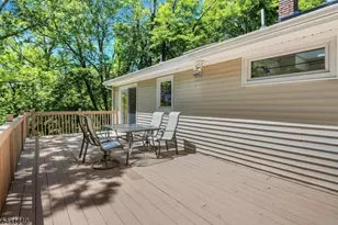34 Bear Brook Ln, Livingston, NJ 07039 - Photo 29